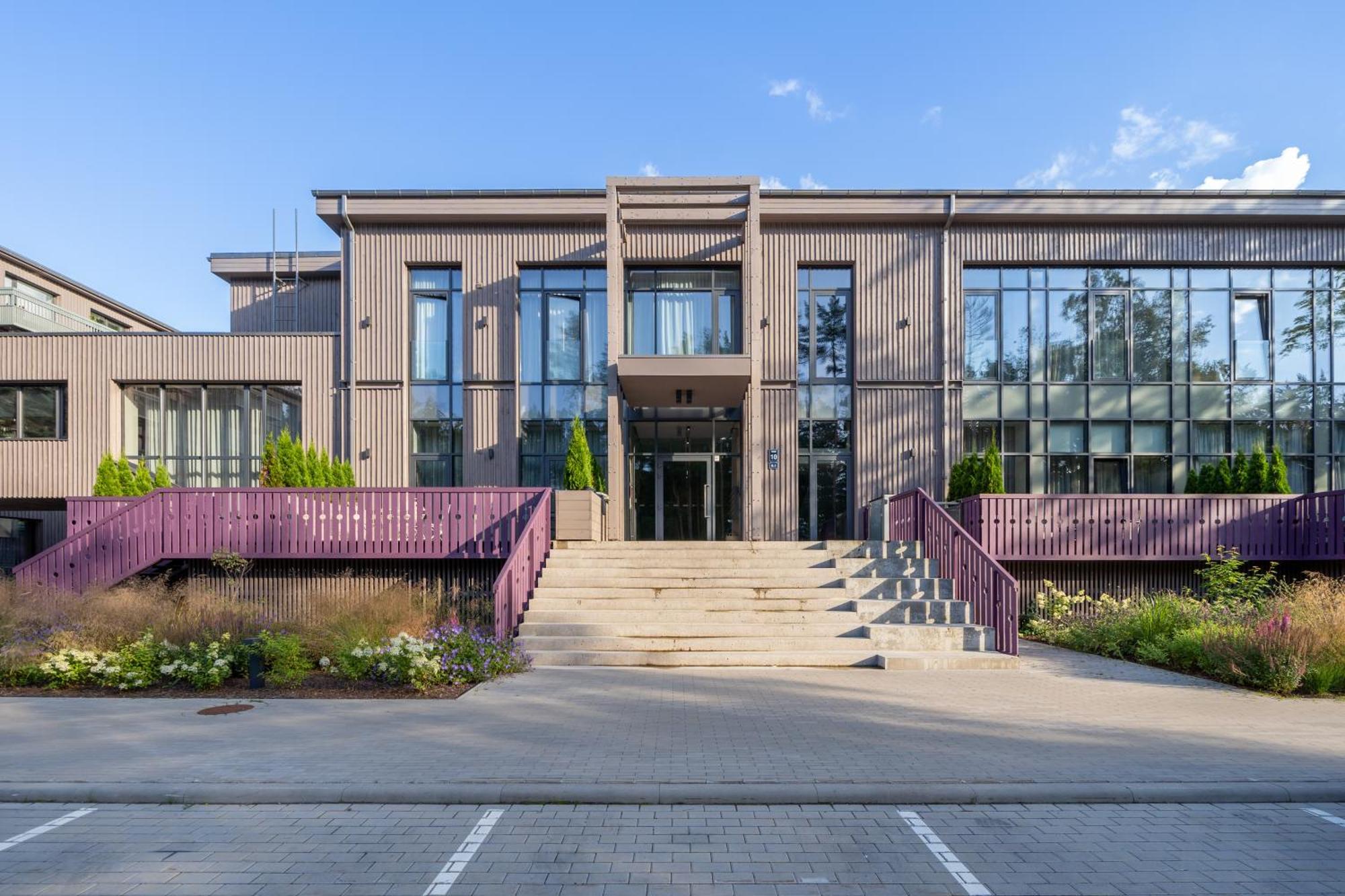 1-bedroom With Private Parking & Terrace * Jurmala